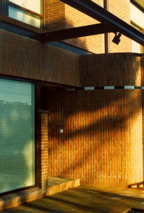 UNIFAMILIARES BIZKARGI GETXO. Construido 1990