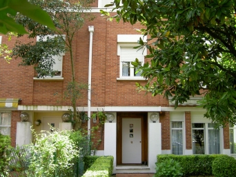 VIVIENDAS MANUEL SMITH GETXO. Construido 1986